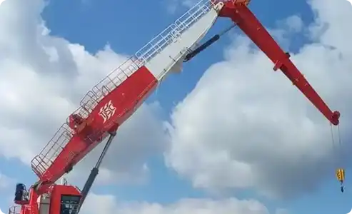 Price vs. Performance in Knuckle Boom Cranes for Rigs